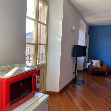 La Porta Azzurra - Casa Vacanze コモ エクステリア 写真